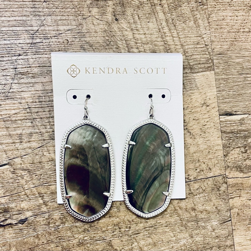 Kendra Scott earrings!